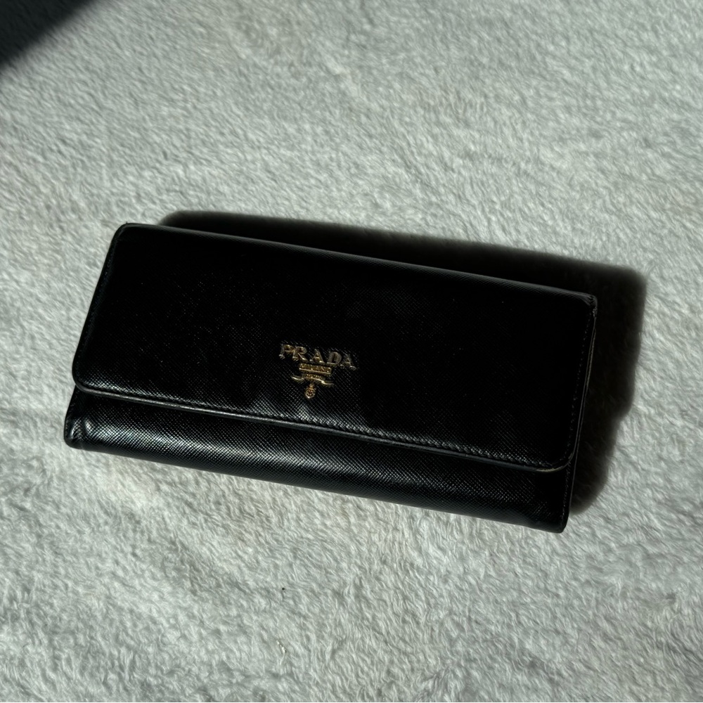 Prada Black Saffiano Leather Wallet COA Included